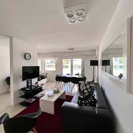 Departamento Playa Brava, Excelente Ubicación Apartamento